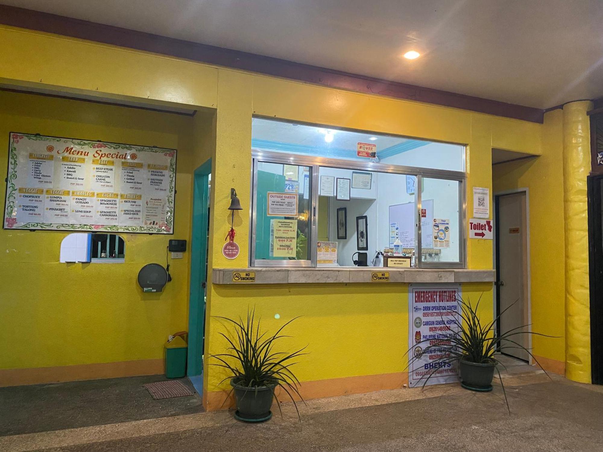 Camiguin Island Golden Sunset Beach Club Mambajao Bagian luar foto