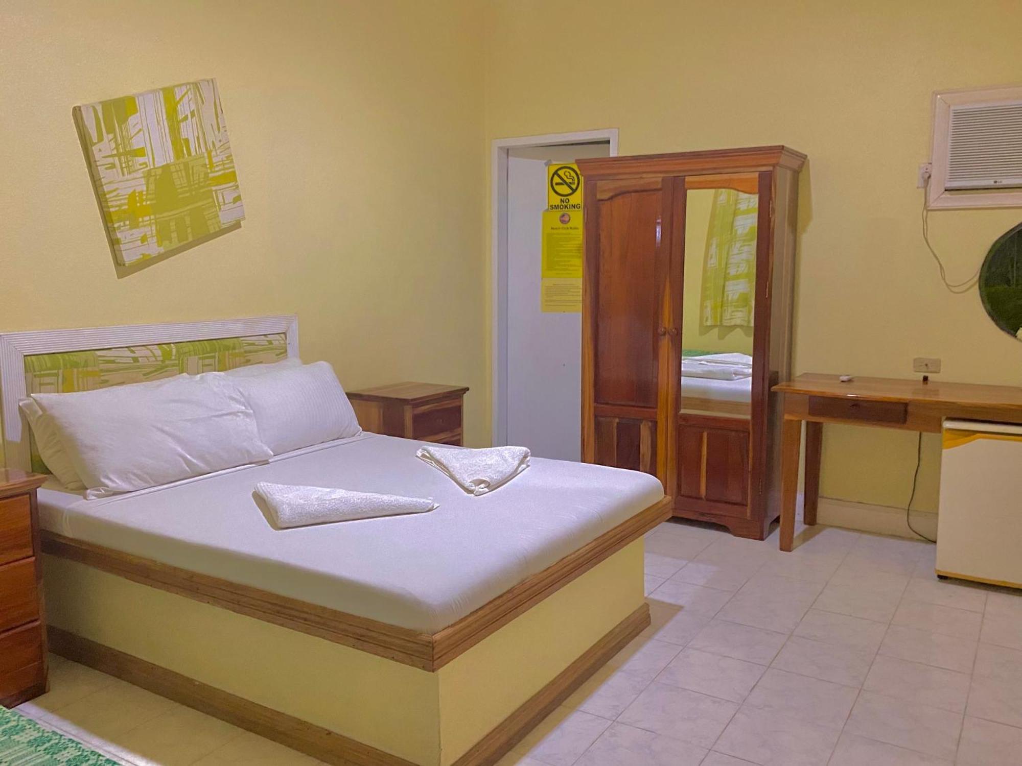 Camiguin Island Golden Sunset Beach Club Mambajao Bagian luar foto
