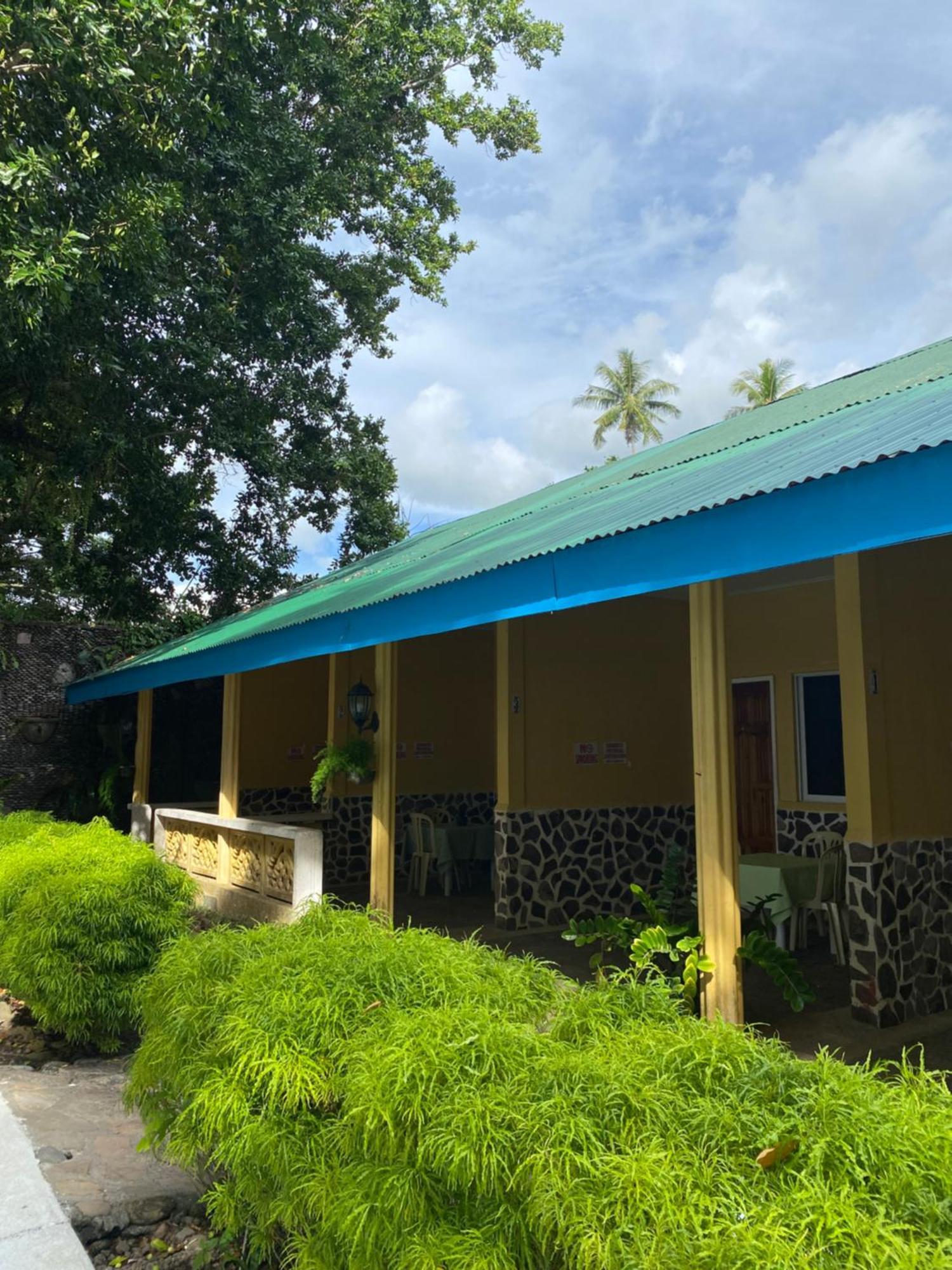 Camiguin Island Golden Sunset Beach Club Mambajao Bagian luar foto